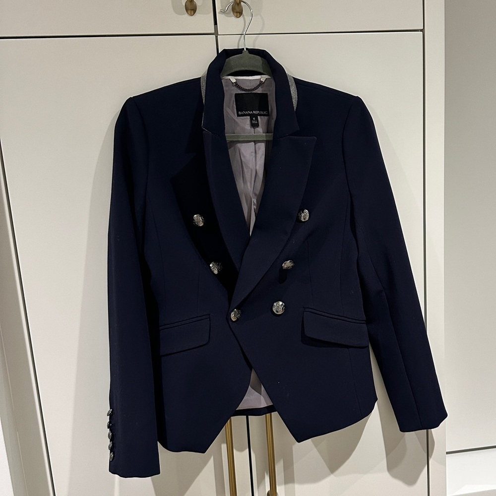 Banana Republic blazer size 6  Balmain style